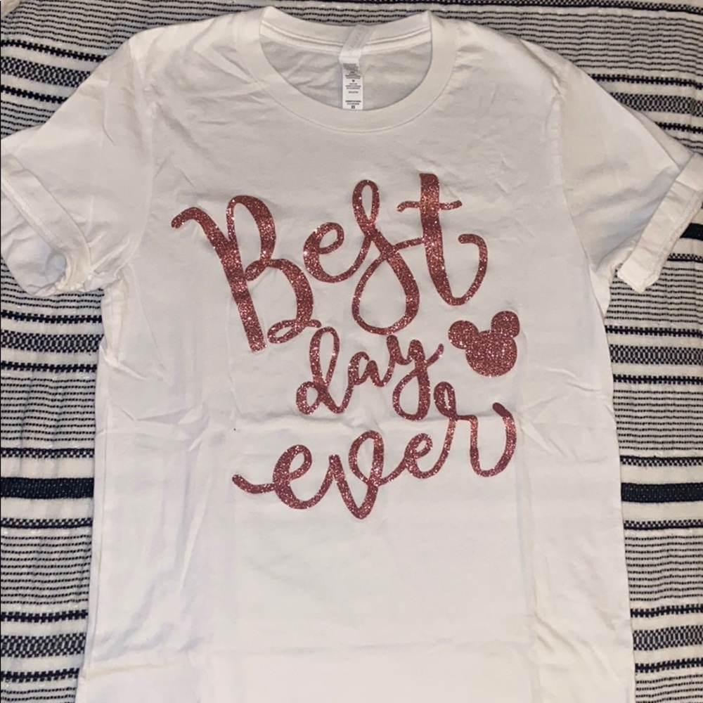 Small Best Day Ever tee